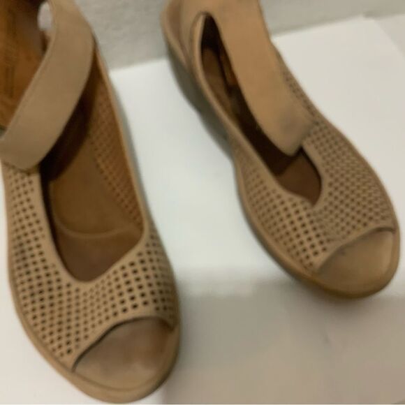 Clarks Reedly Waylin Leather Strap Wedges Heels Sandals 10W - Picture 9 of 10